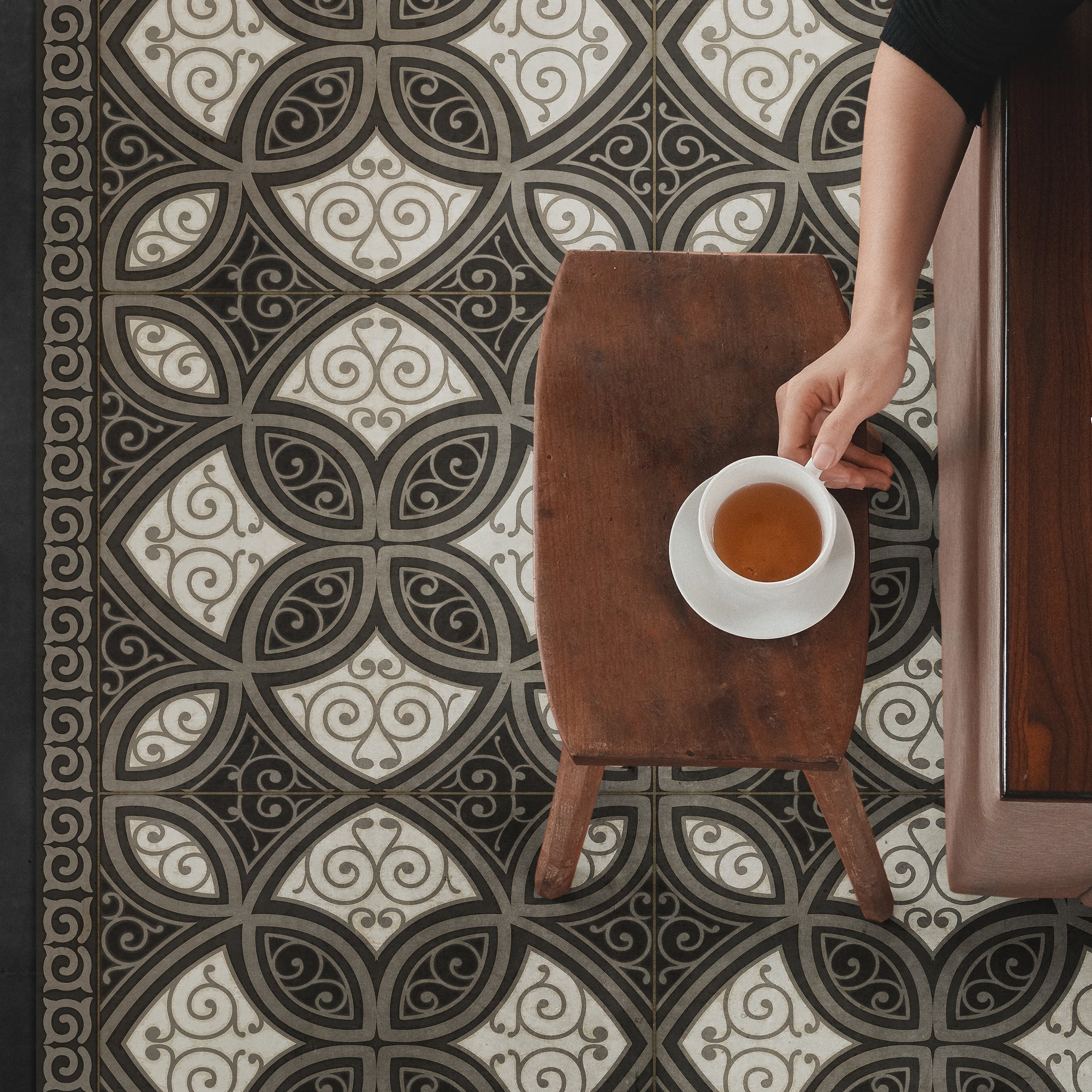 Vintage Vinyl Floorcloths - Classic Collection - Pattern 25