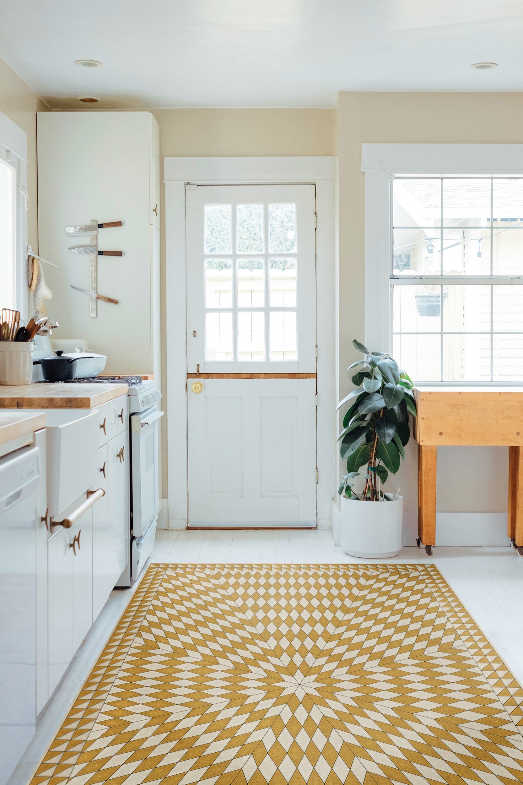 Vintage Vinyl Floorcloths - American Folk Art Museum Collection - Sunburst