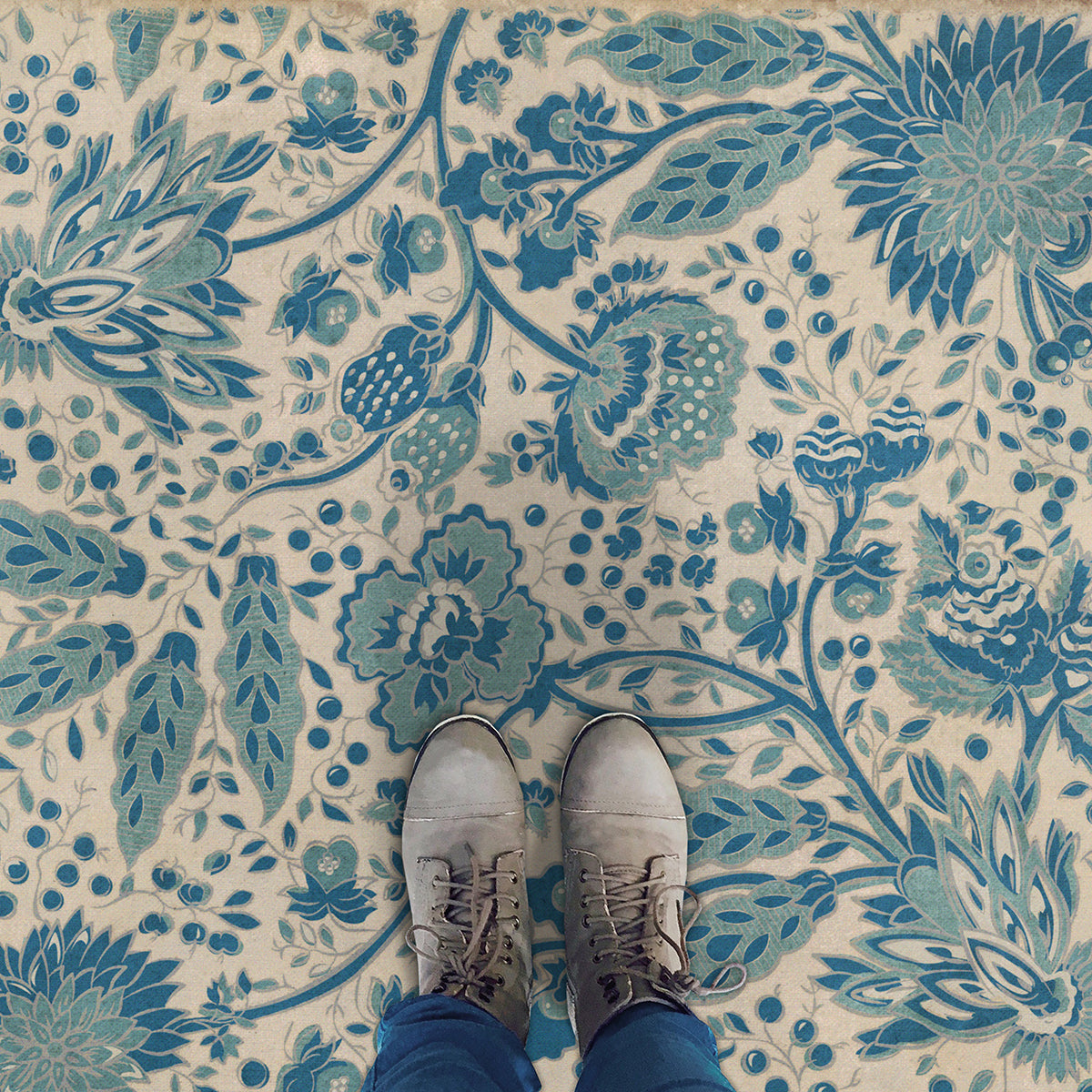 Williamsburg - Garden Gate - A Slash Of Blue